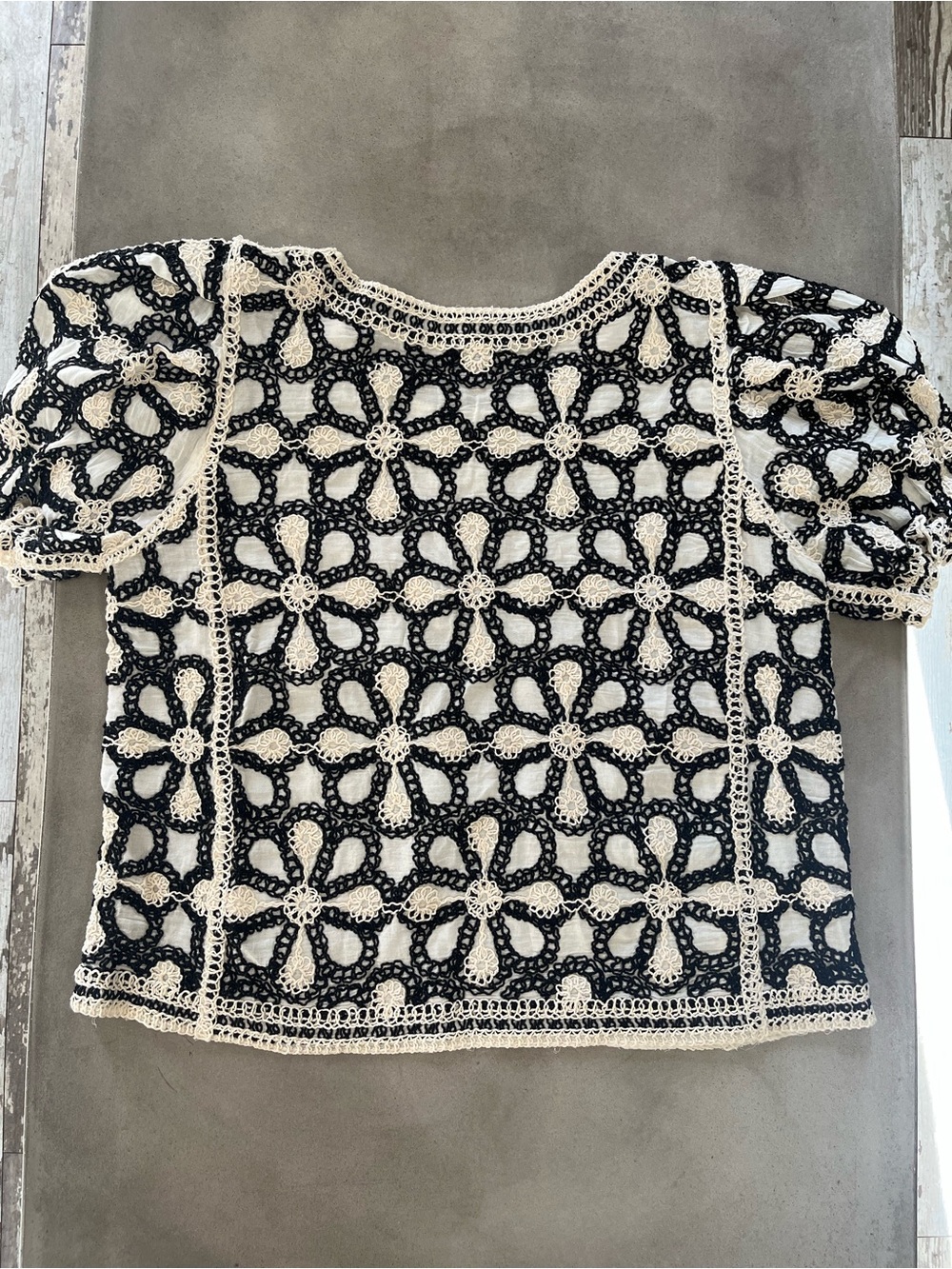 Anthropologie Solitaire Crochet Knit Puff Sleeve Boho Blouse Size M - Picture 6 of 7